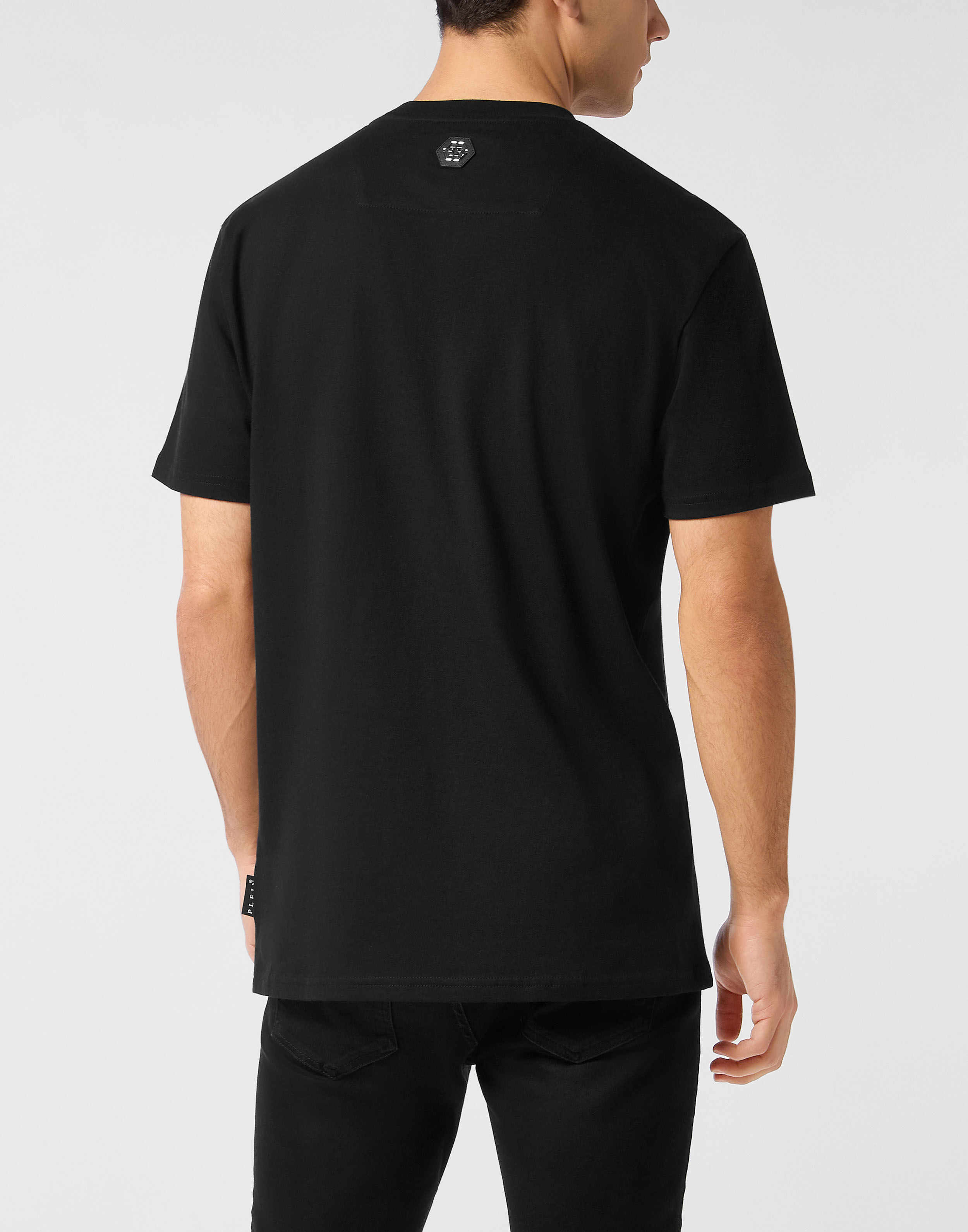 Camiseta Manga Curta com Estampa de Caveira em Strass