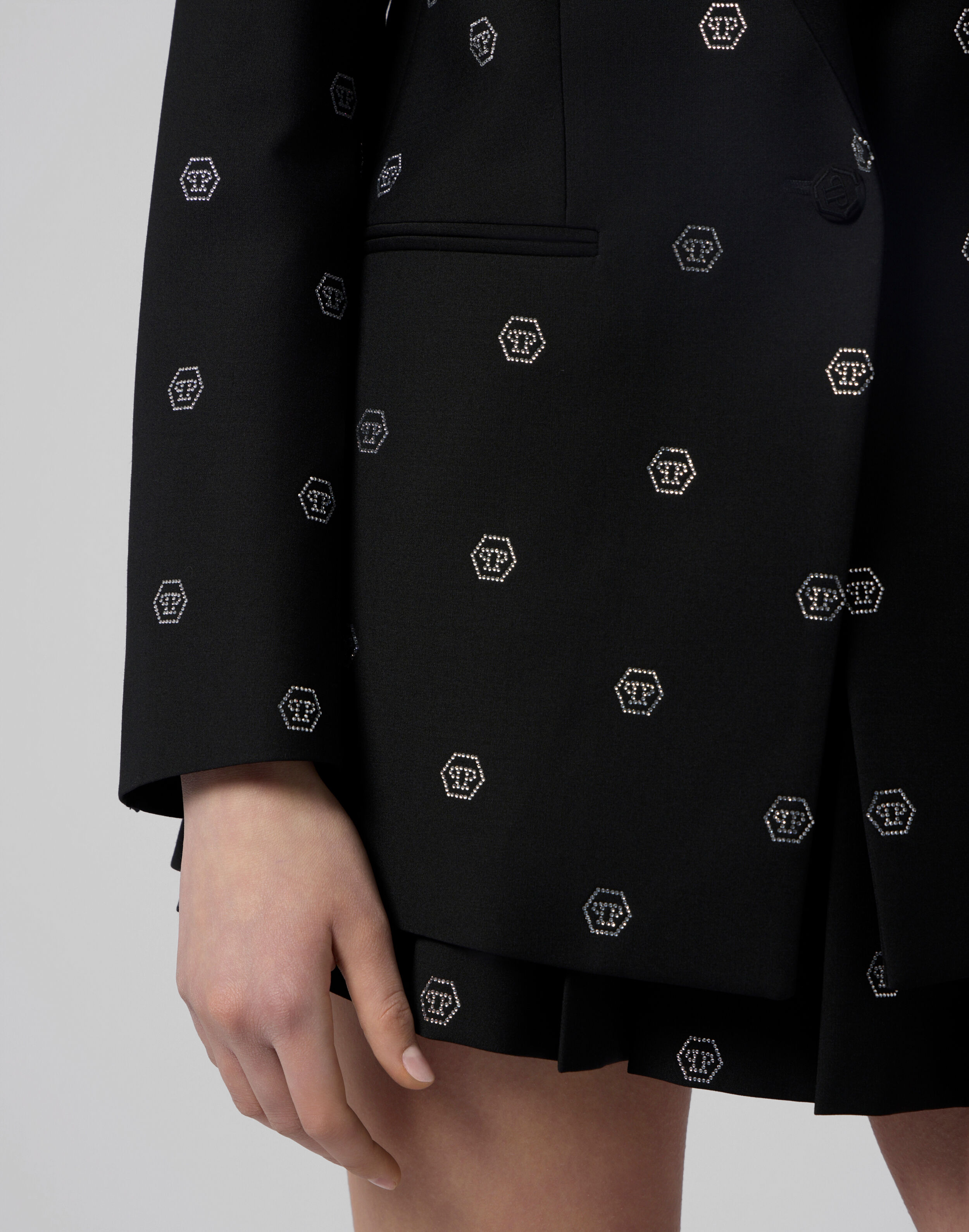 Blazer com Corte Boyfriend Monograma Strass Monograma